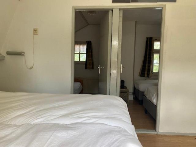 De Ouwe Meulen Villa Bleskensgraaf Room photo