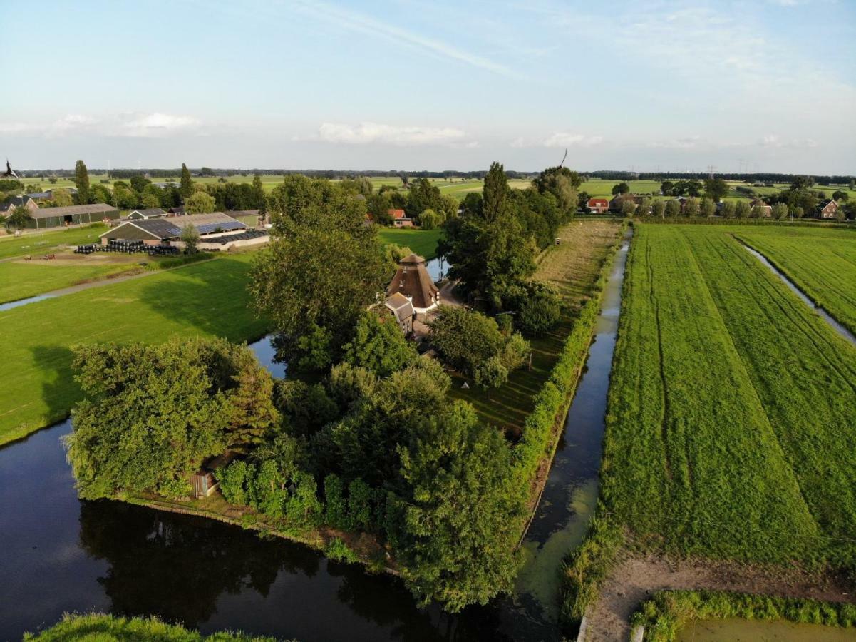De Ouwe Meulen Villa Bleskensgraaf Exterior photo